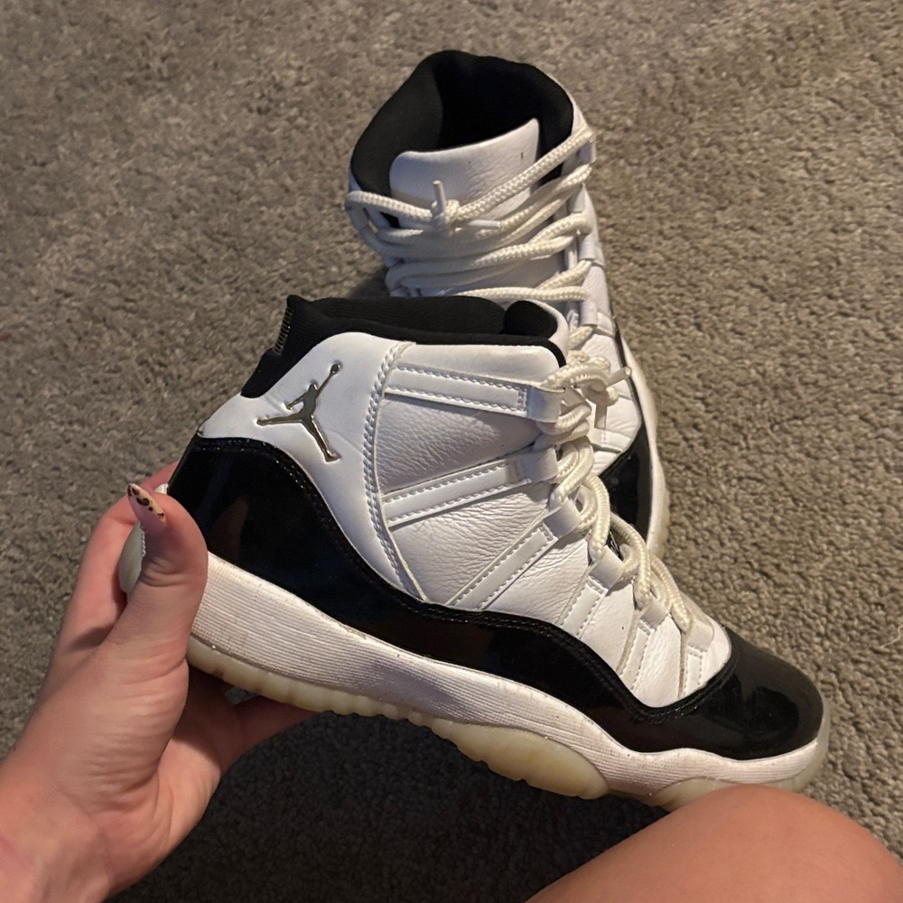 Jordan 11 Gratitude